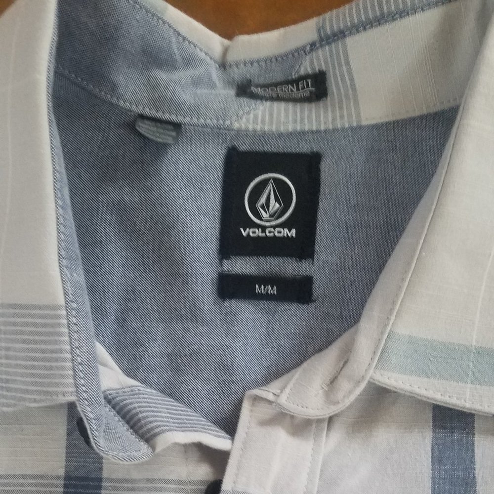 Volcom, Vans, Billabong, Hurley Button-Up Shirts - image 1